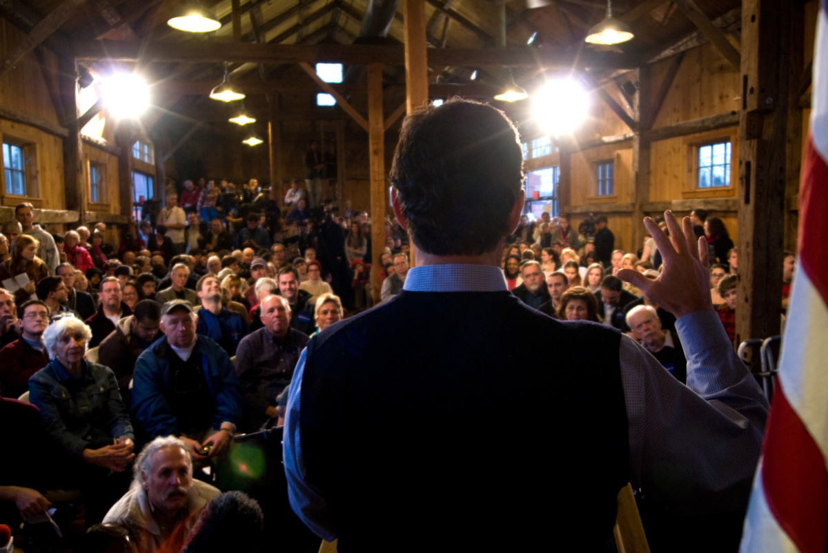 Former Pennsylvania Senator Rick Santorum speaks in Hollis, New Hampshire, on January 7, 2012, during the New Hampshire primary.