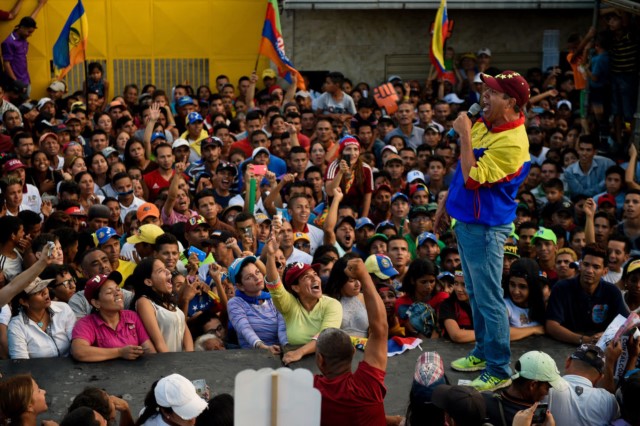 Venezuelan opposition presidential candidate Henri Falcon speaks to supporters, during the closing rally of his campaign ahead of the weekend's presidential election, in Barquisimeto, Lara state, Venezuela on May 17, 2018.