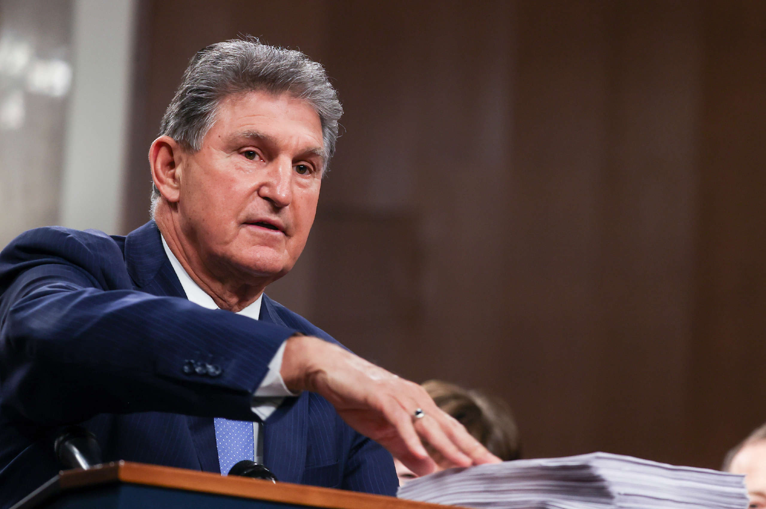 Manchin Signs On as Co-Sponsor for Union-Strengthening PRO Act | Truthout