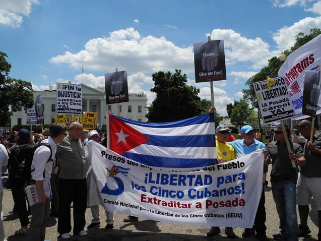 Activists demand freedom for the Cuban Five in Washington DC demonstrations Saturday June 7. (Photo: Samantha Sarra)