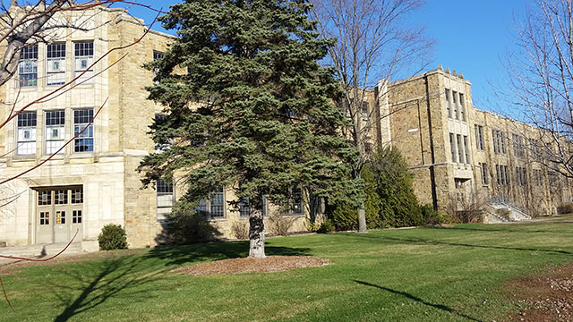 P.J. Jacobs Jr. High School. (Photo: Sheila Collins)