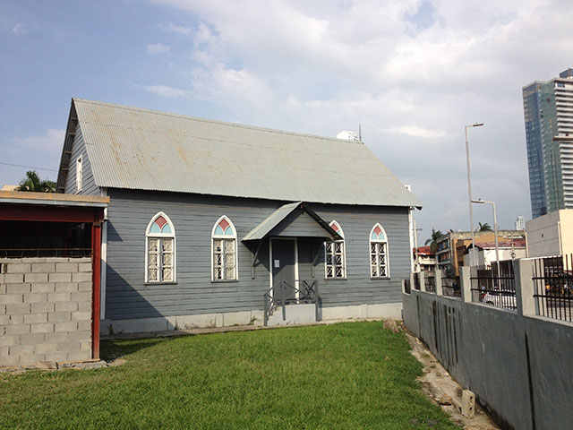 The former church that now houses the West Indian Museum of Panama. Weeds grow at the base of the building, paint is peeling, there is highly evident soot on the walls and rust on the roof. SAMAAP, the Society of Friends of the Museum, feels the Panamanian government has allocated insufficient funds to maintain the museum. (Photo: Zach Borenstein)