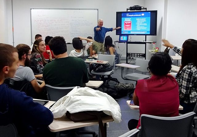 Students at the Universidad Pontificia Bolivariana in Medellín, Colombia discuss the US presidential election. (Photo courtesy of Milena Perez)