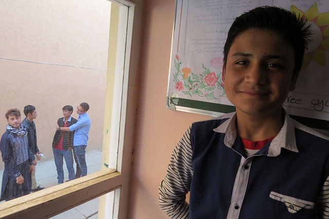 Who can Habib trust?