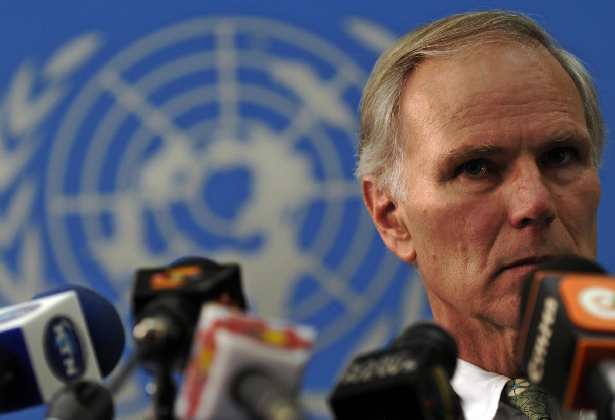 UN special rapporteur Philip Alston addresses a press conference at UN headquarters in Nairobi on February 25, 2009.