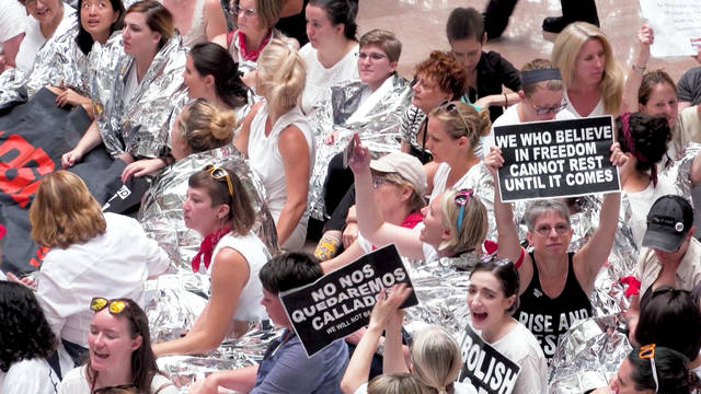 Over 600 Women Face Arrest For Protesting US Immigration Policy | Truthout