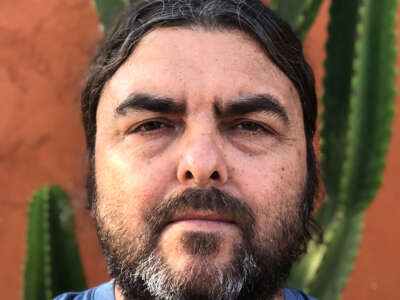 Justin Akers Chacón