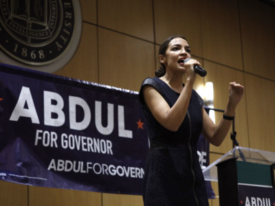 New York Democratic candidate for Congress Alexandria Ocasio-Cortez campaigns for Michigan Democratic gubernatorial candidate Abdul El-Sayed at a rally on the campus of Wayne State University, July 28, 2018, in Detroit, Michigan.