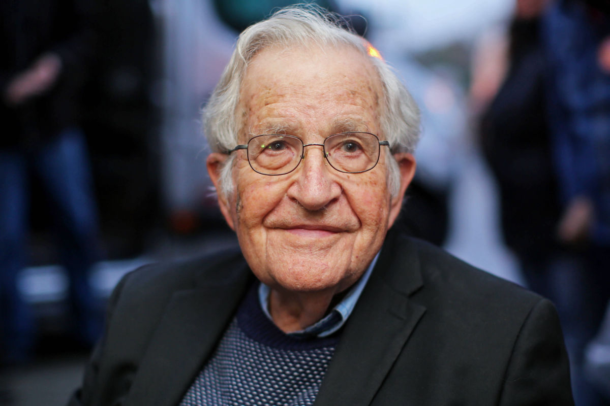 US linguist and political activist Noam Chomsky is pictured during a press conference after visiting former President Luiz Inacio Lula da Silva, arrested for corruption in the Federal Police Superintendence in Curitiba, Brazil, on September 20, 2018.