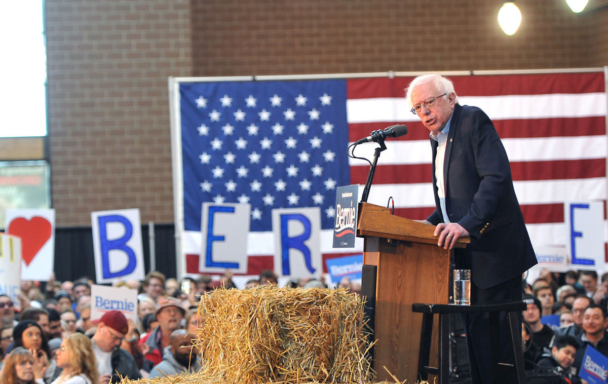 Bernie Sanders campaigns in Des Moines, Iowa