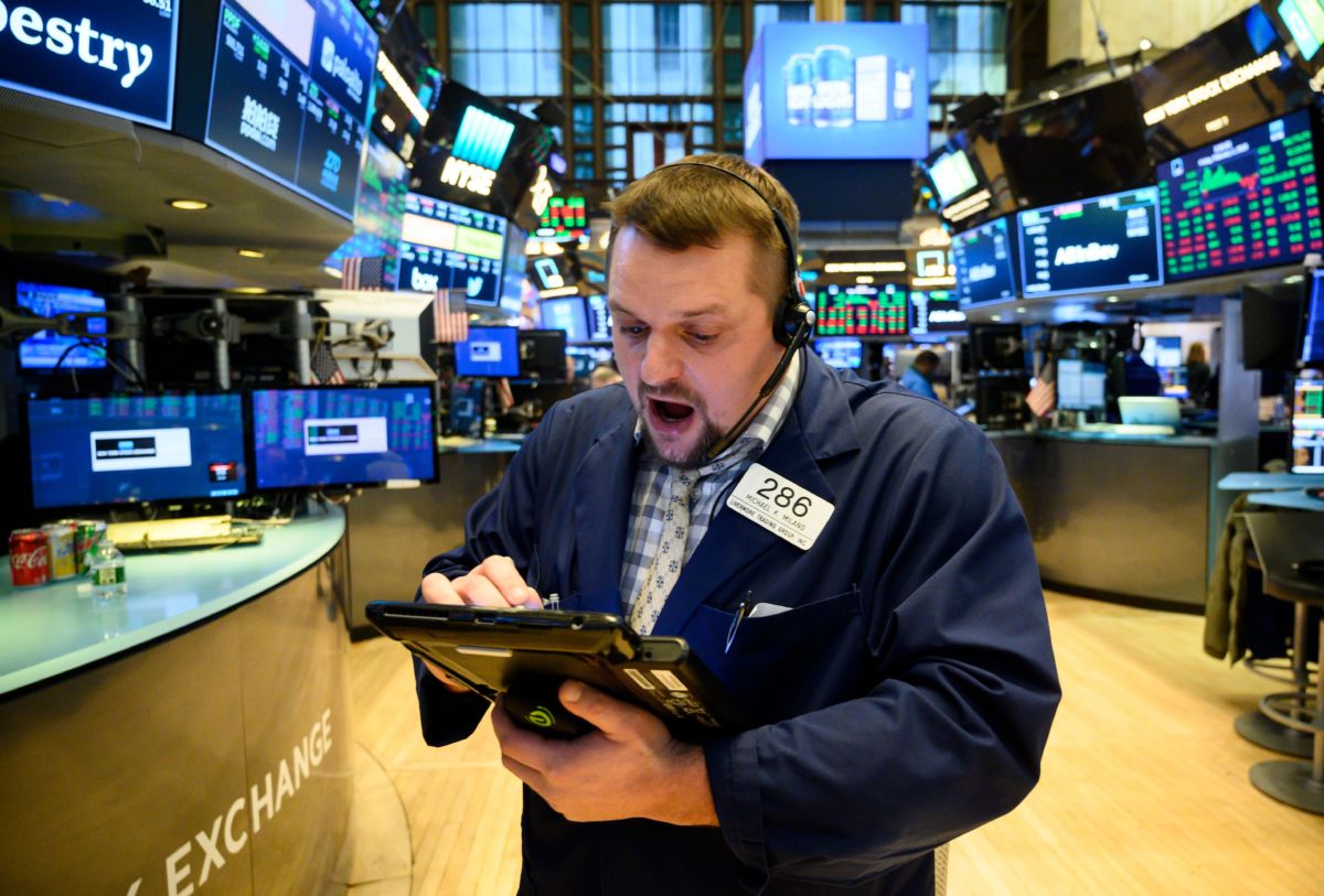 A trader works ahead of the closing bell on the floor of the New York Stock Exchange on February 1, 2019, in New York City.