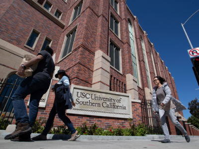 A view of people visiting the University of Southern California.