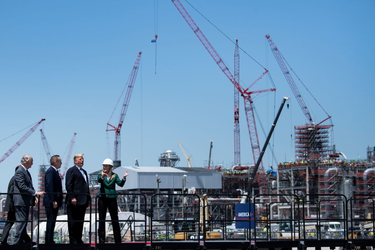 President Donald Trump and others tour the Cameron LNG Export Facility on May 14, 2019, in Hackberry, Louisiana.