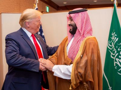 Donald Trump and Mohammad Bin Salman shake hands