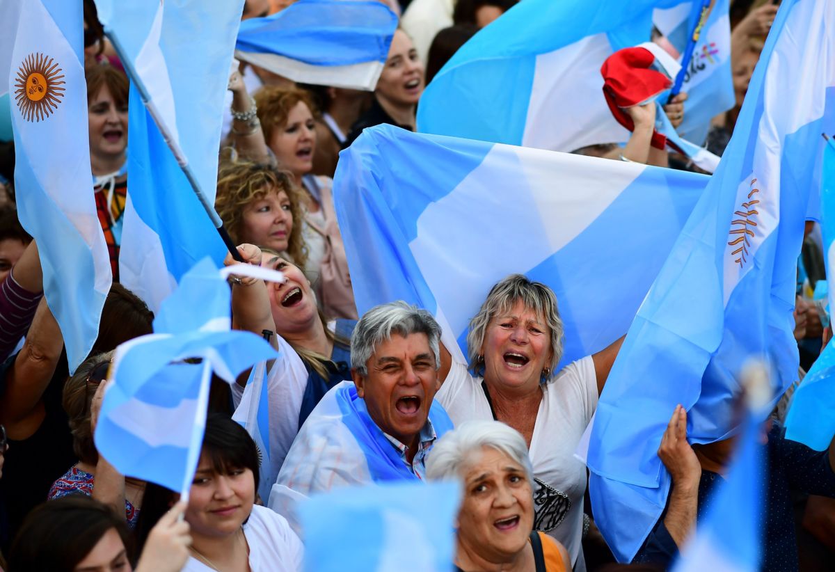 Supporters of Argentina's President and presidential candidate of Juntos por el Cambio party Mauricio Macri, attend his closing campaign rally in Cordoba, on October 24, 2019. Macri will seek a second term on next October 27 presidential election.