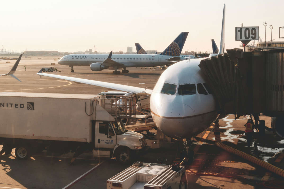 United Airlines planes at airport