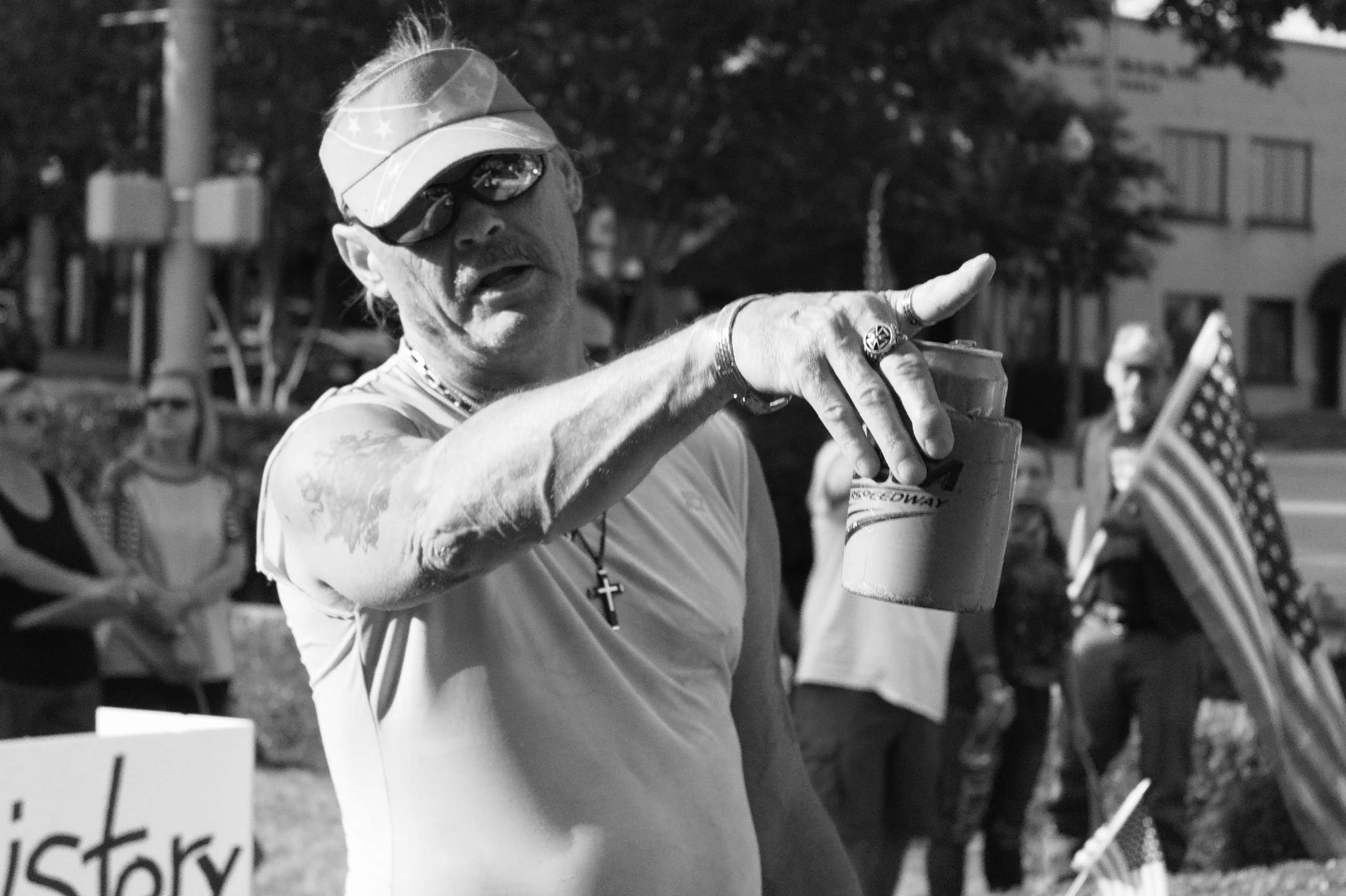 An angry counter-protester attends a monument removal rally on July 2, 2020.