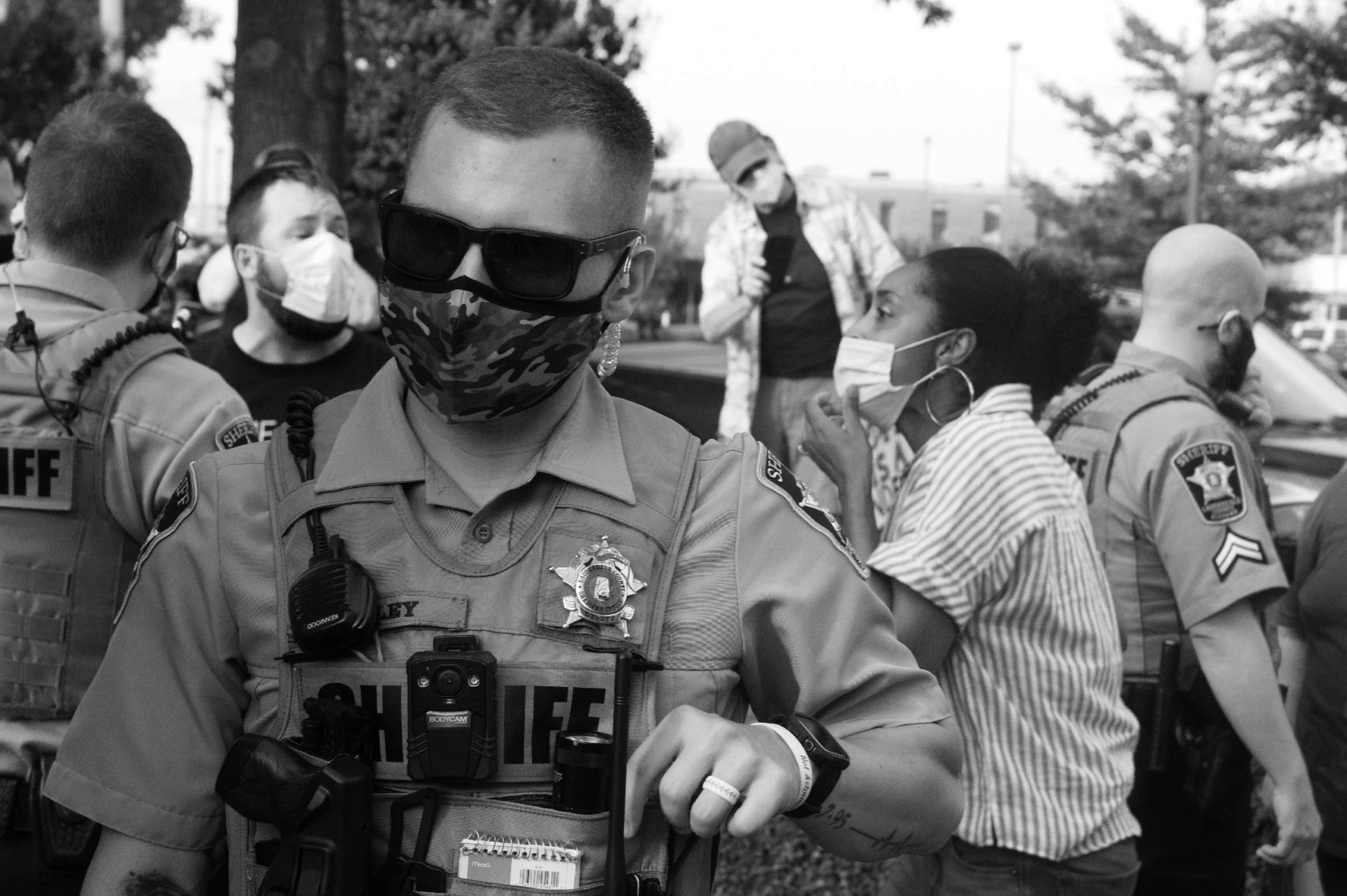 Camille Bennett pleads with police to not disband the protest and to take action against violent counter-protesters on July 27, 2020. The courthouse was vacated despite having proper permits.