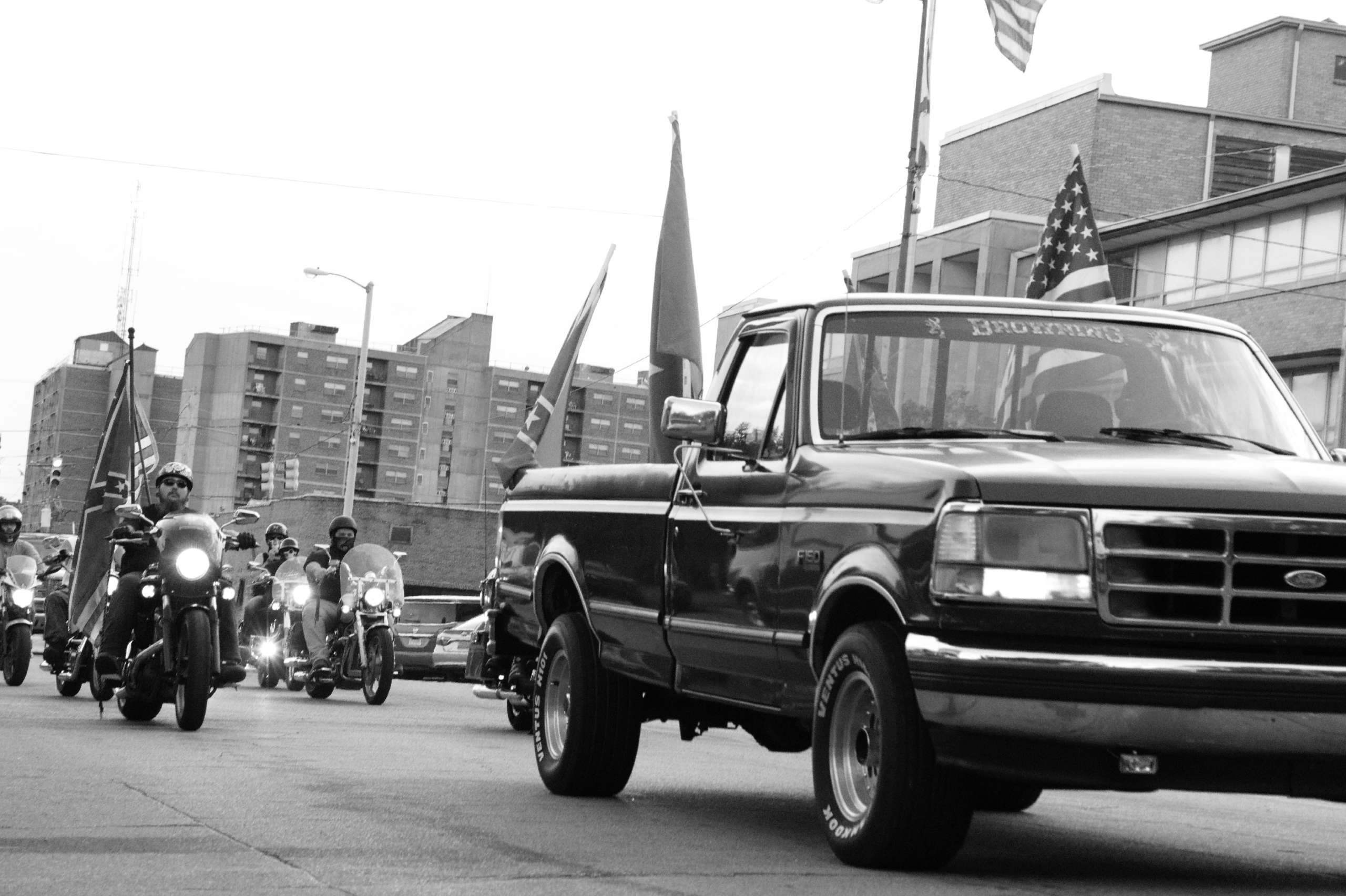 Counter-protesters parade the streets on July 31, 2020.