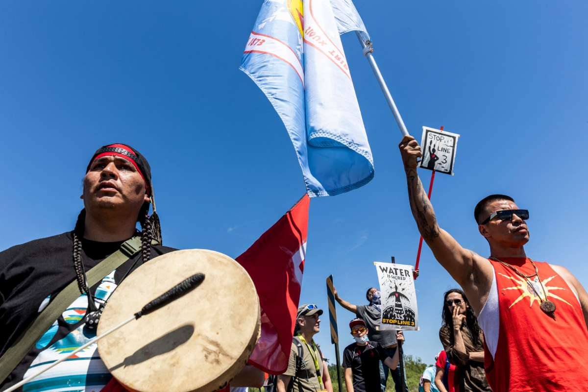 Native Americans protest