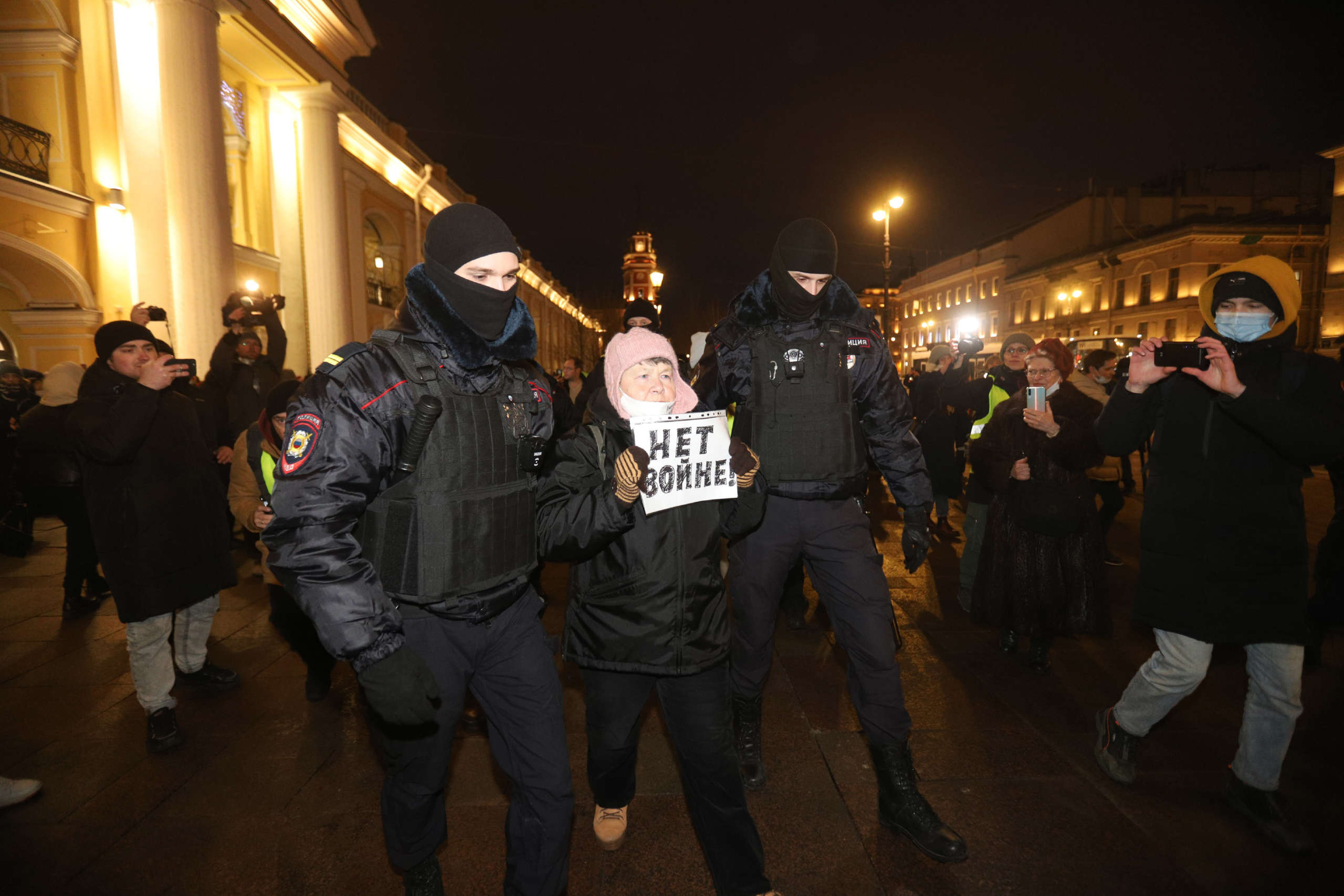 Бунт против украины. Протисты против Украины в Москве. Russian protests 2022.