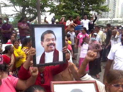 Sri Lankan PM Resigns as Gov’t Cracks Down on Protests