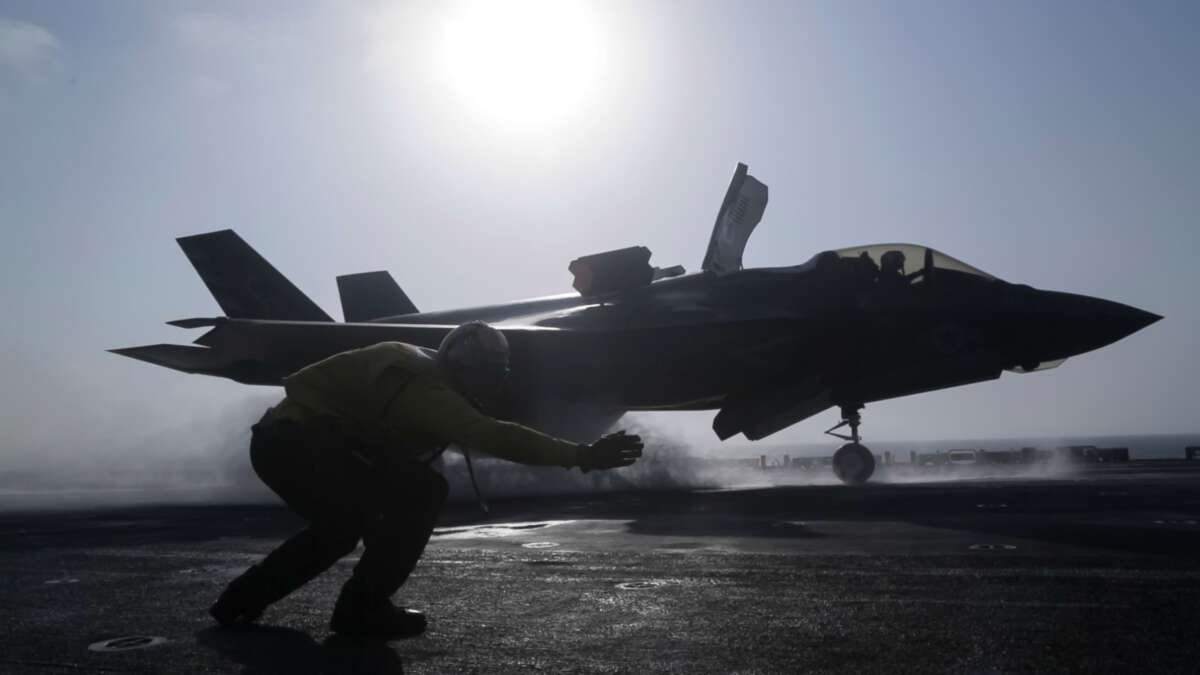 An F-35B Lightning II launches from the Wasp-class amphibious assault ship USS Essex on September 27, 2018.