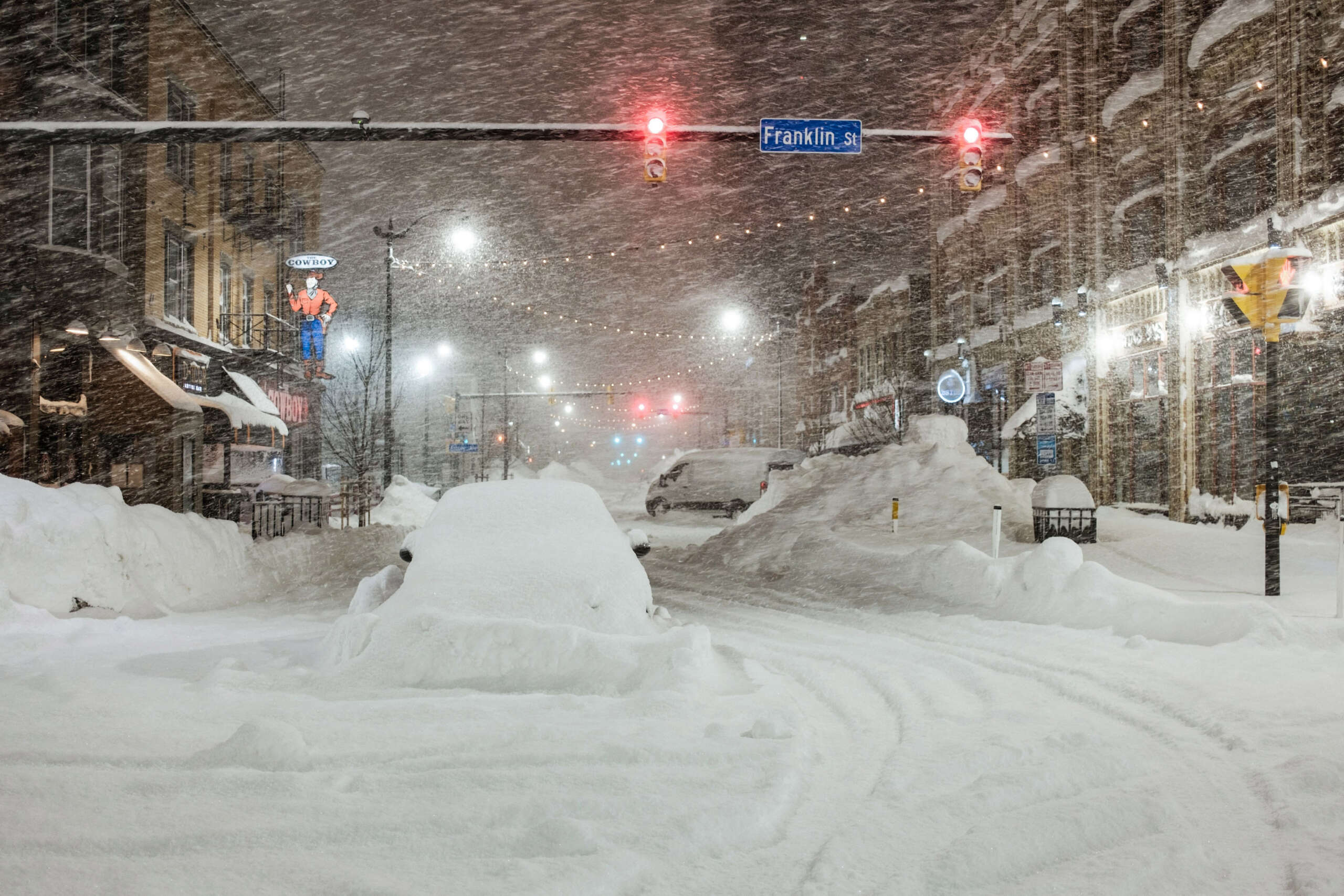 The Climate Crisis Drove the US’s “Bomb Cyclone,” Record-Breaking Temperatures