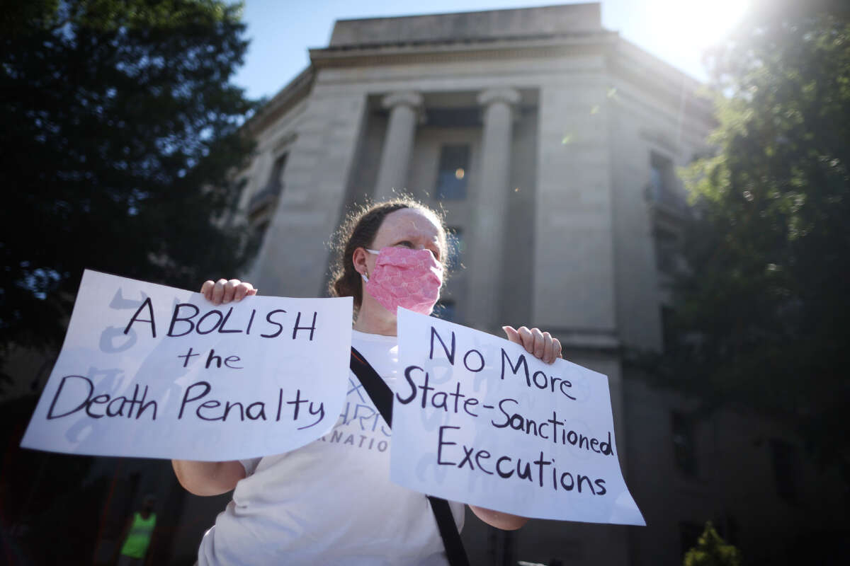 Anti death penalty activist protests in front of U.S. Justice Department