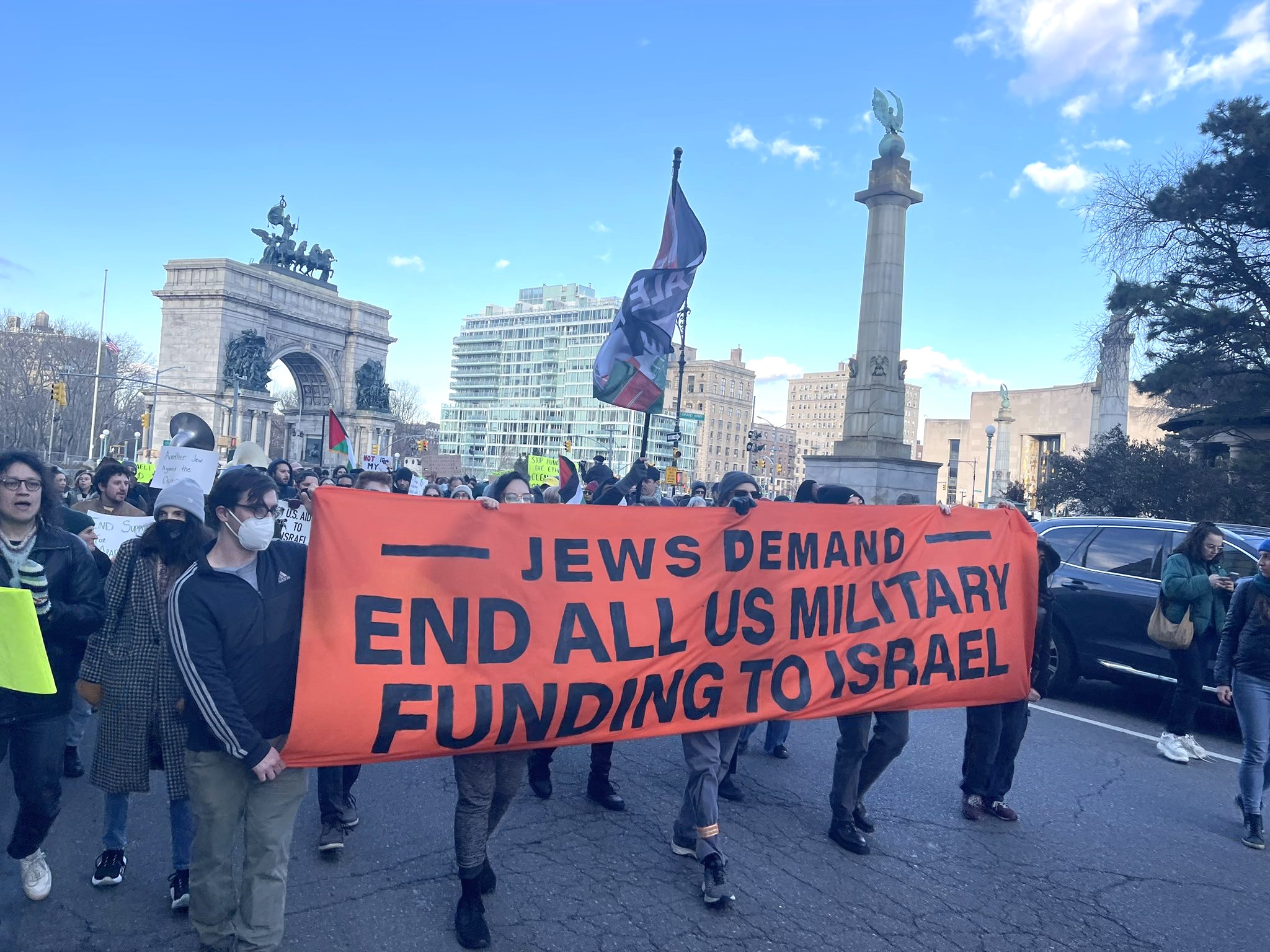 Jewish New Yorkers Rally at Schumer's Home to End US Military Funding to Israel - Vimarsana News