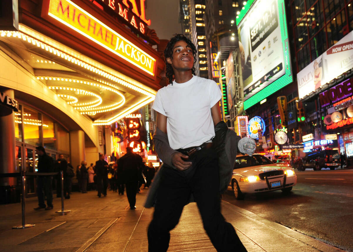 Jordan Neely impersonates Michael Jackson during a street performance