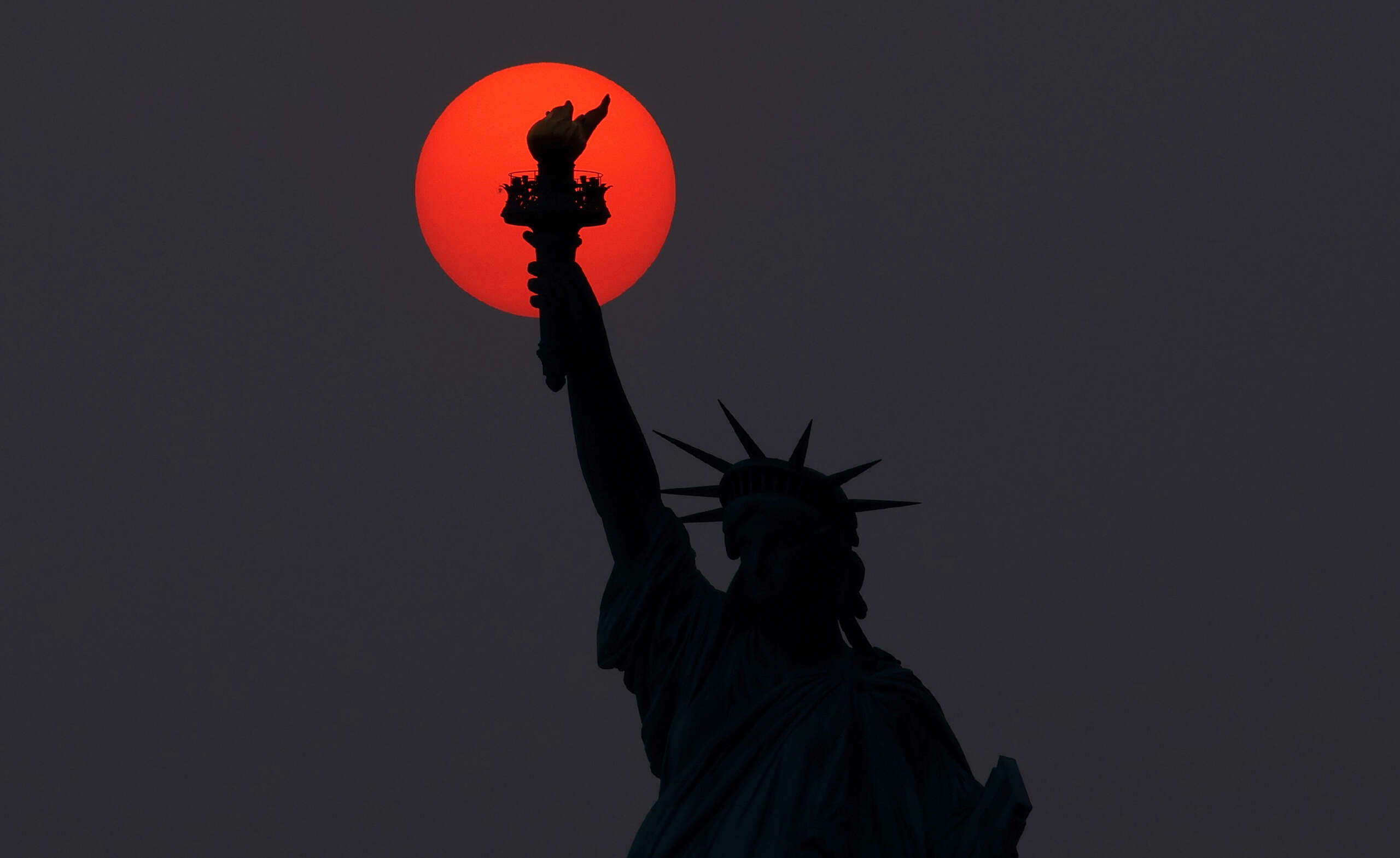 125 Size Of Statue Of Liberty Stock Photos, High-Res Pictures, and Images -  Getty Images