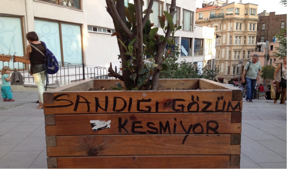 Graffiti in Galata, Istanbul, in September 2013 that reads, “I can’t trust the ballot box.”