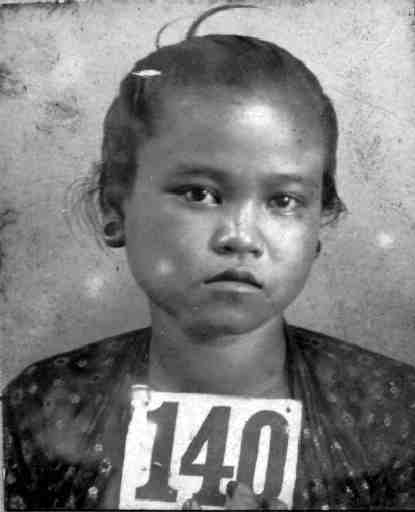 Bok Djoeminem, Christa Wongsodikromo's great-grandmother, taken in 1928, before arriving in Suriname.