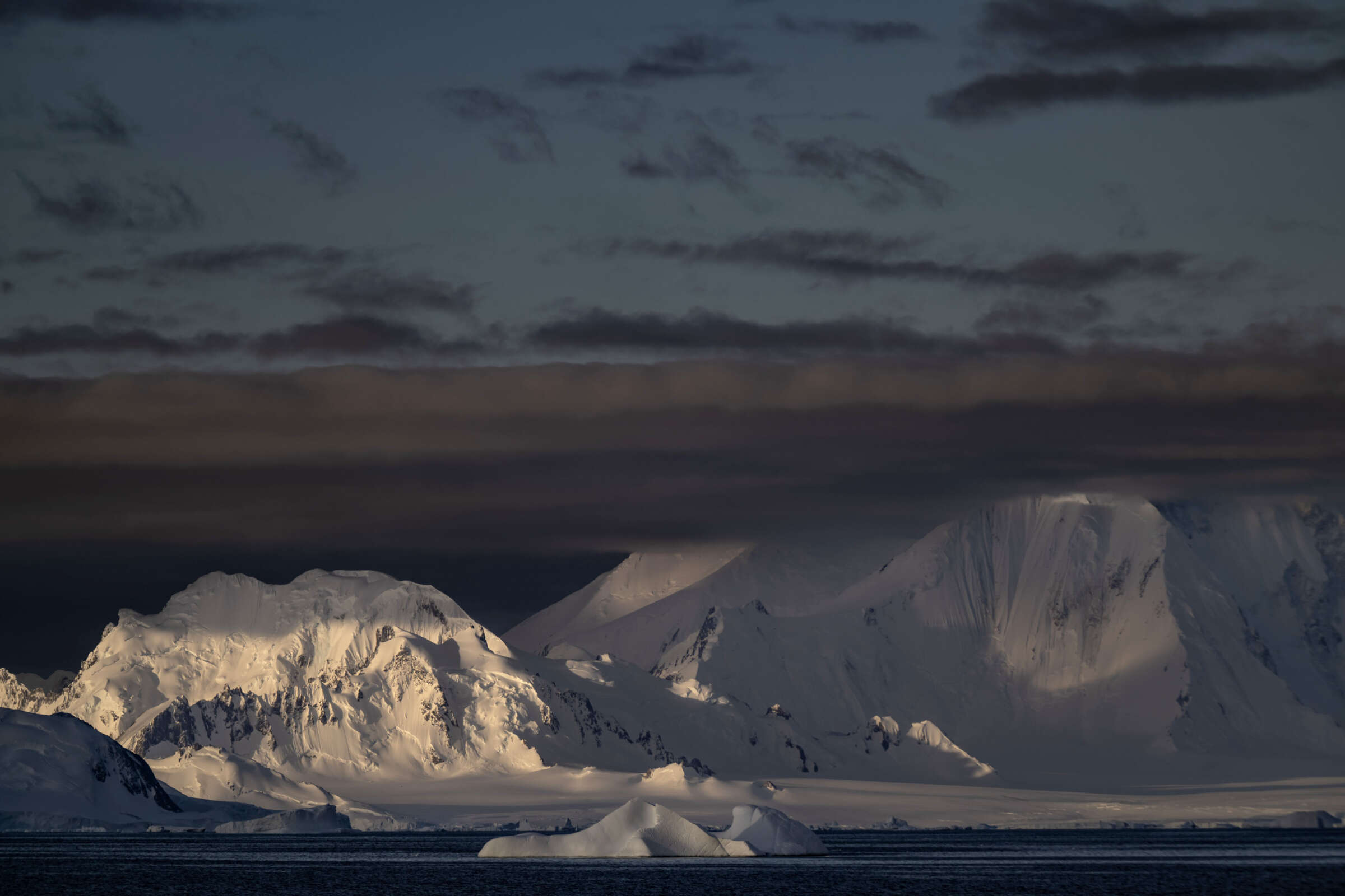 Study Says Fossil Fuel Emissions Must Fall to Give Antarctica Chance of