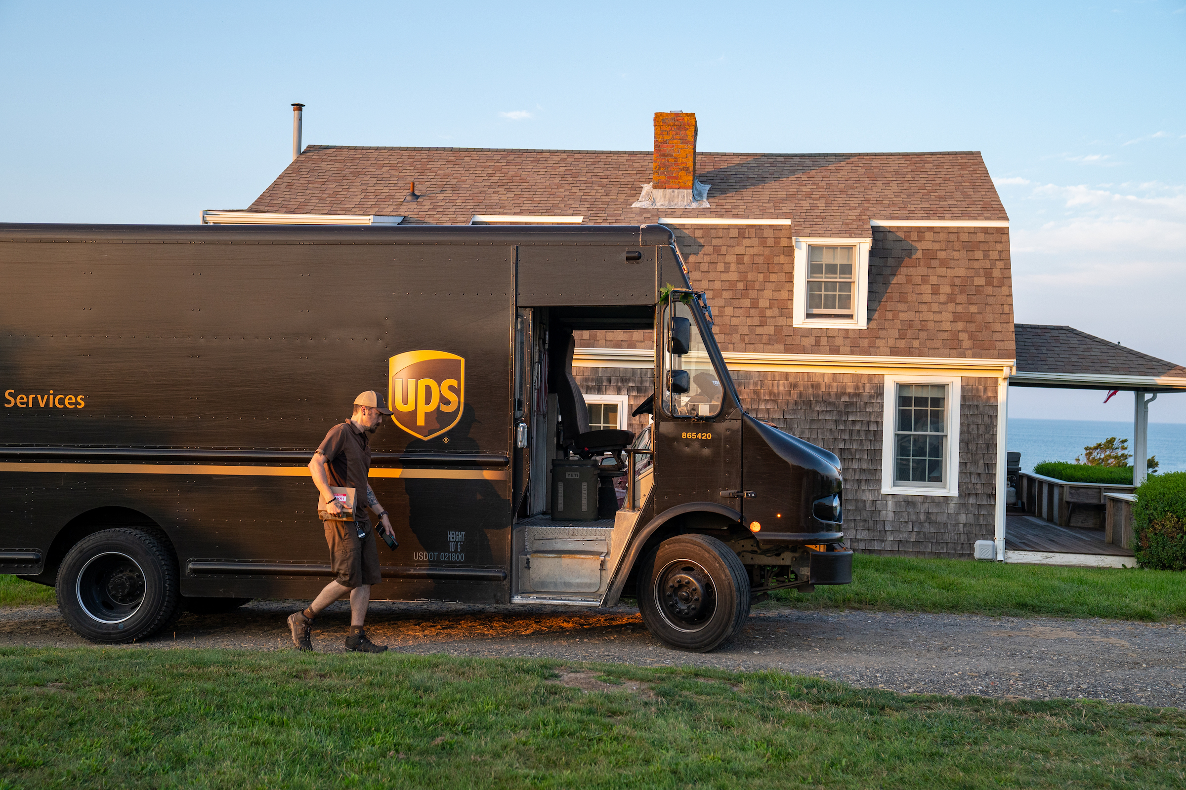 UPS Labor Contract Is Historic But Is It Enough Some Workers Say No 