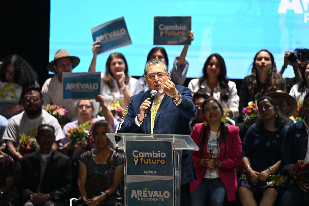 Guatemalan presidential candidate for the Semilla party, Bernardo Arévalo, delivers a speech during the closing of his campaign at Central Square in Guatemala City on August 16, 2023.