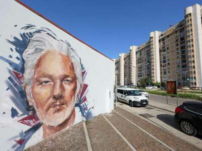 A mural of Julian Assange's face