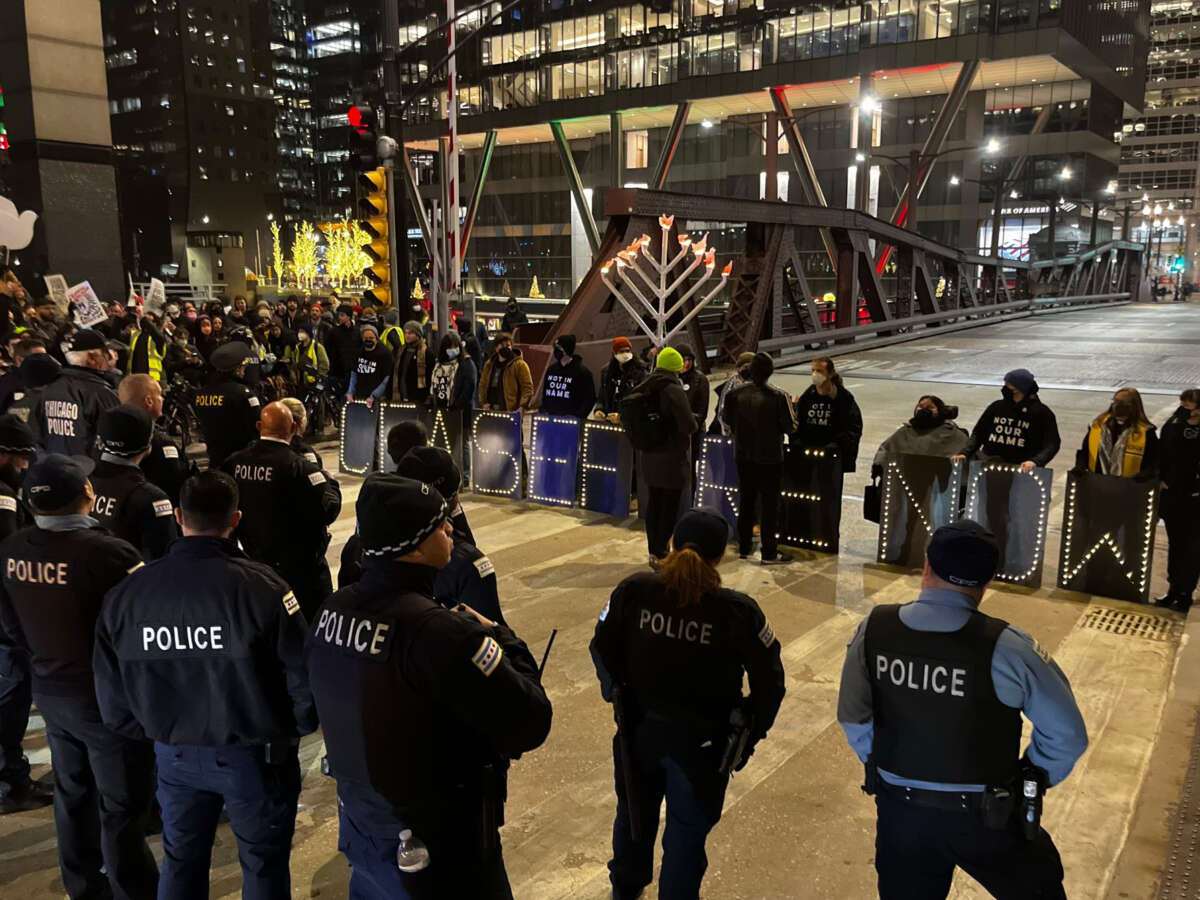 Jewish Demonstrators Block Bridges in 8 U.S. Cities Demanding Ceasefire in Gaza