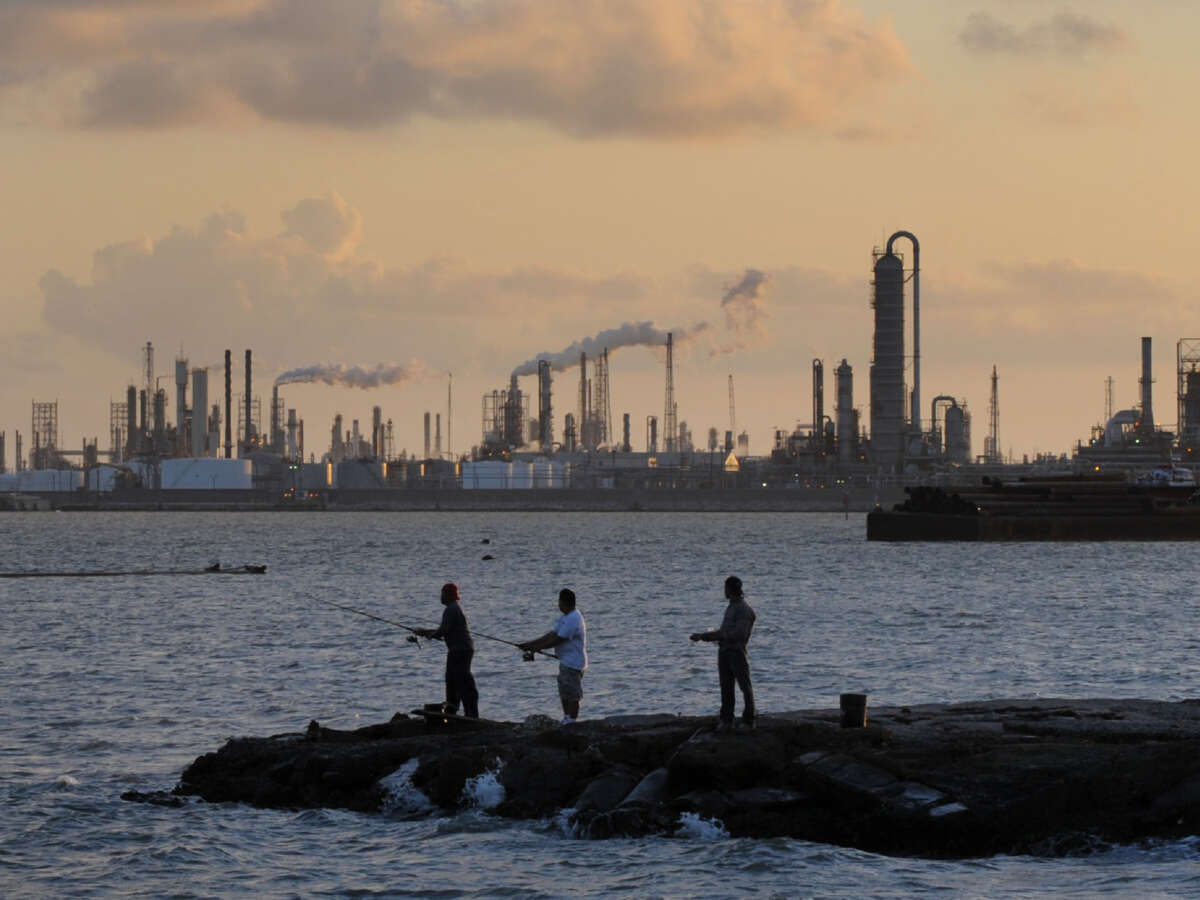 Report Details “Devastating Harms” to TX Communities From Petrochemical Industry