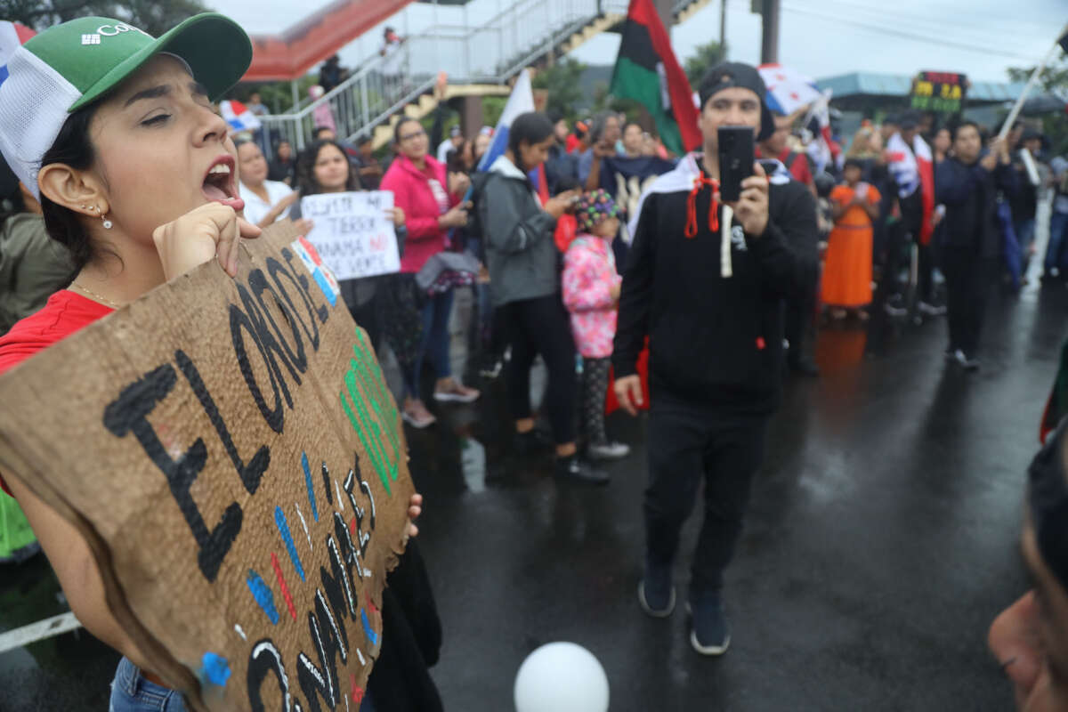 Manifestantes bloquean la carretera en Boquete.