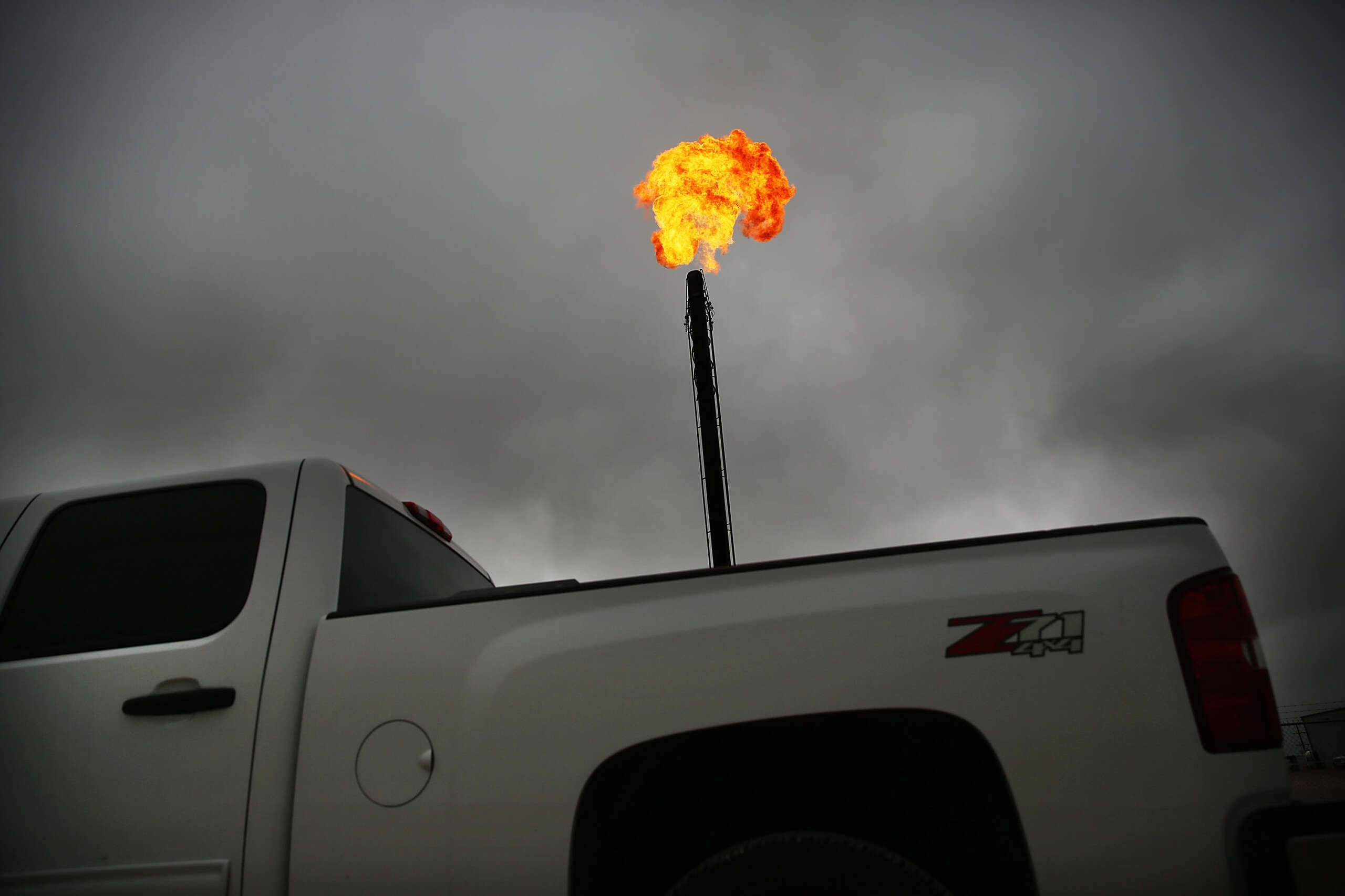Oil and Gas Industry Could See Methane Pollution Fees Exceeding $1 Billion - Vimarsana News