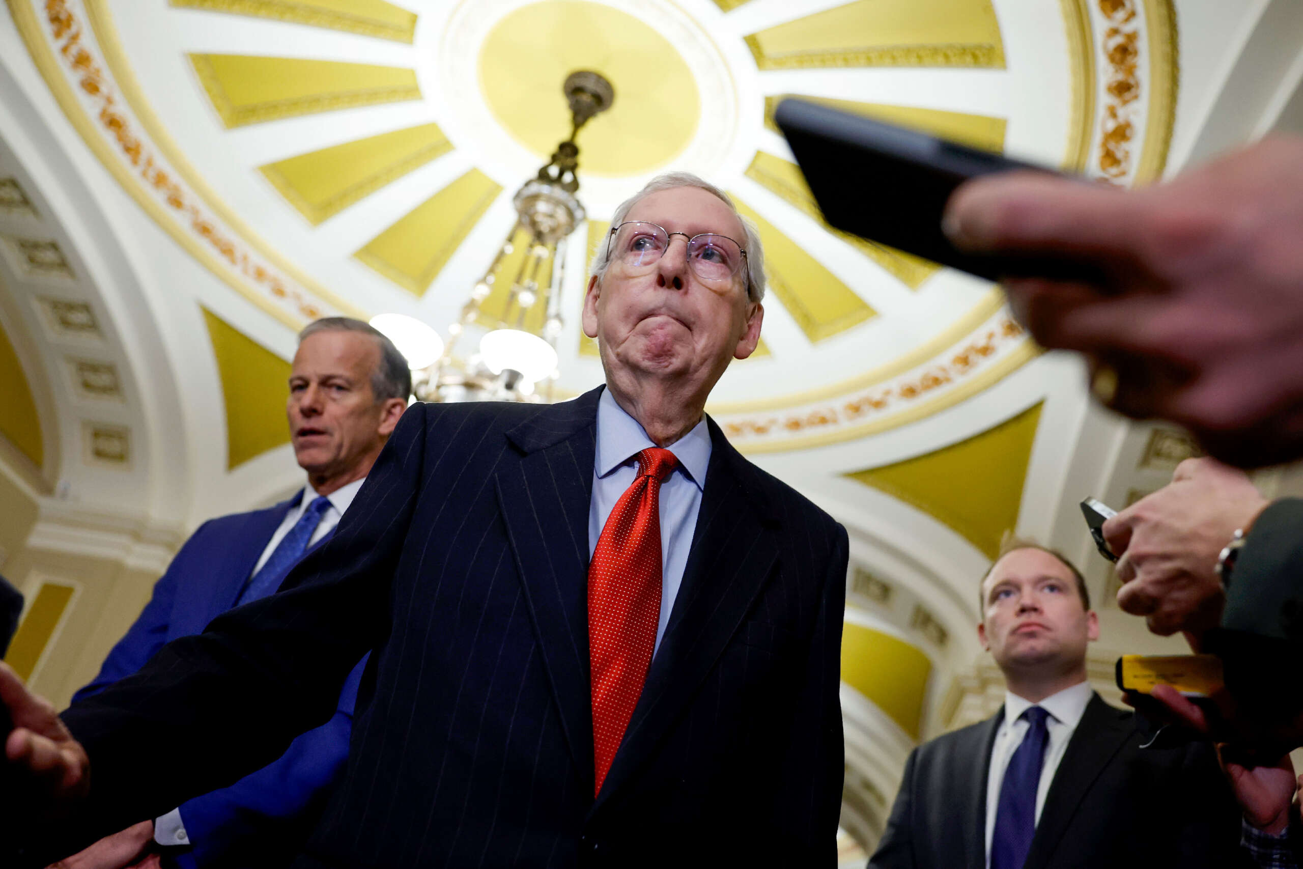 Mitch McConnell Announces He’s Stepping Down From GOP Leadership Role ...