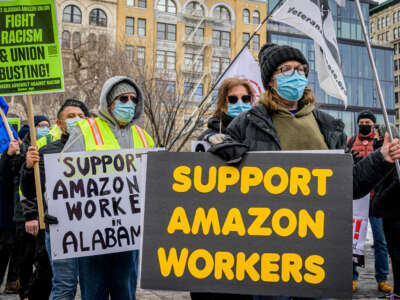 Protest in solidarity with unionizing Amazon workers