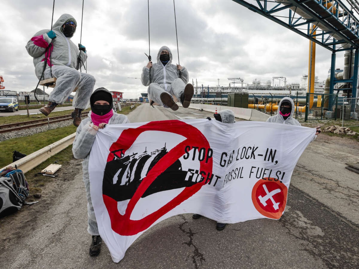 Activists Across 6 Countries Stage Day of Action Against North Sea Oil Drilling