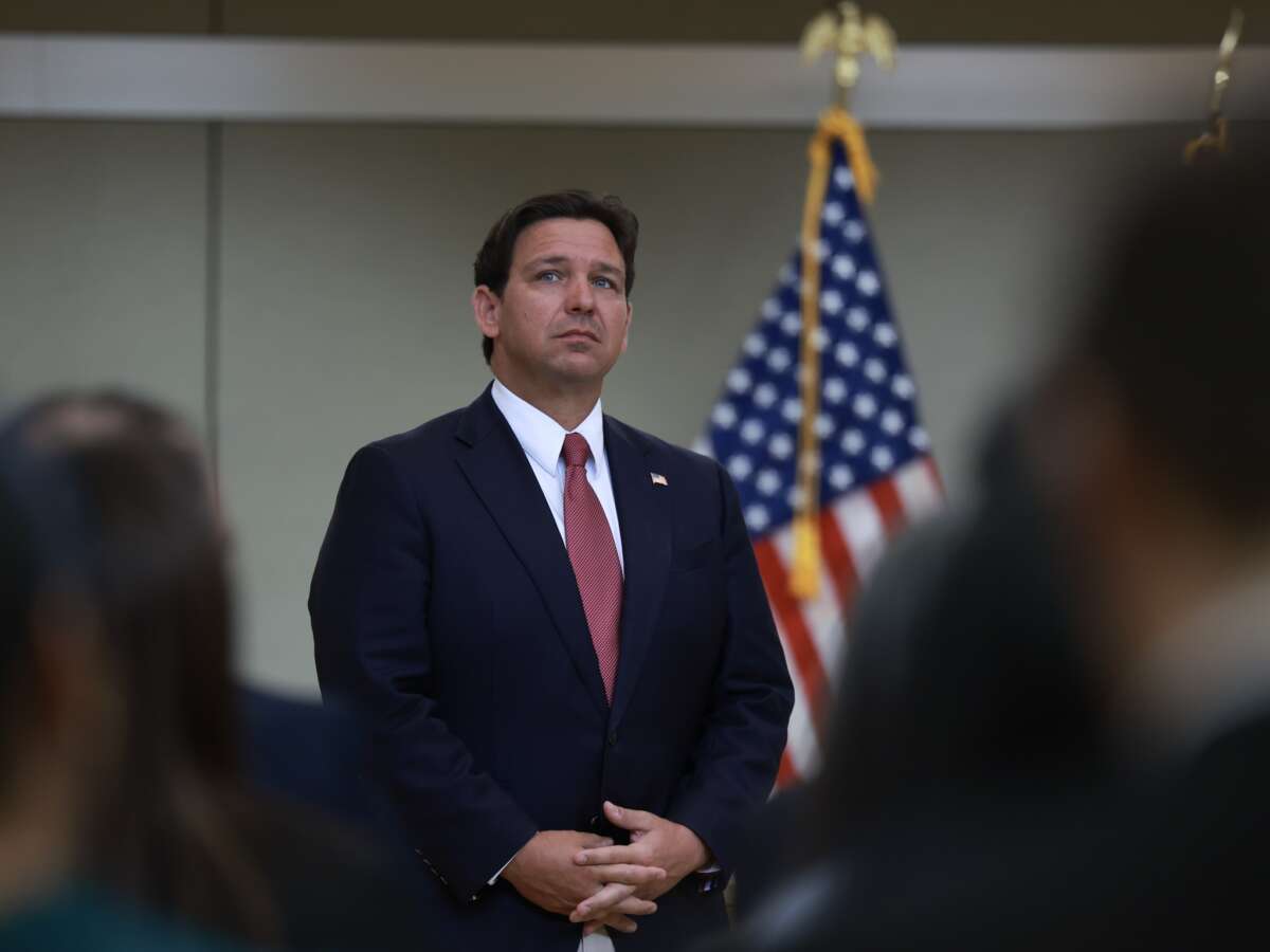 Migrants Tricked Into DeSantis Flight Scheme Qualify for Residency Visas