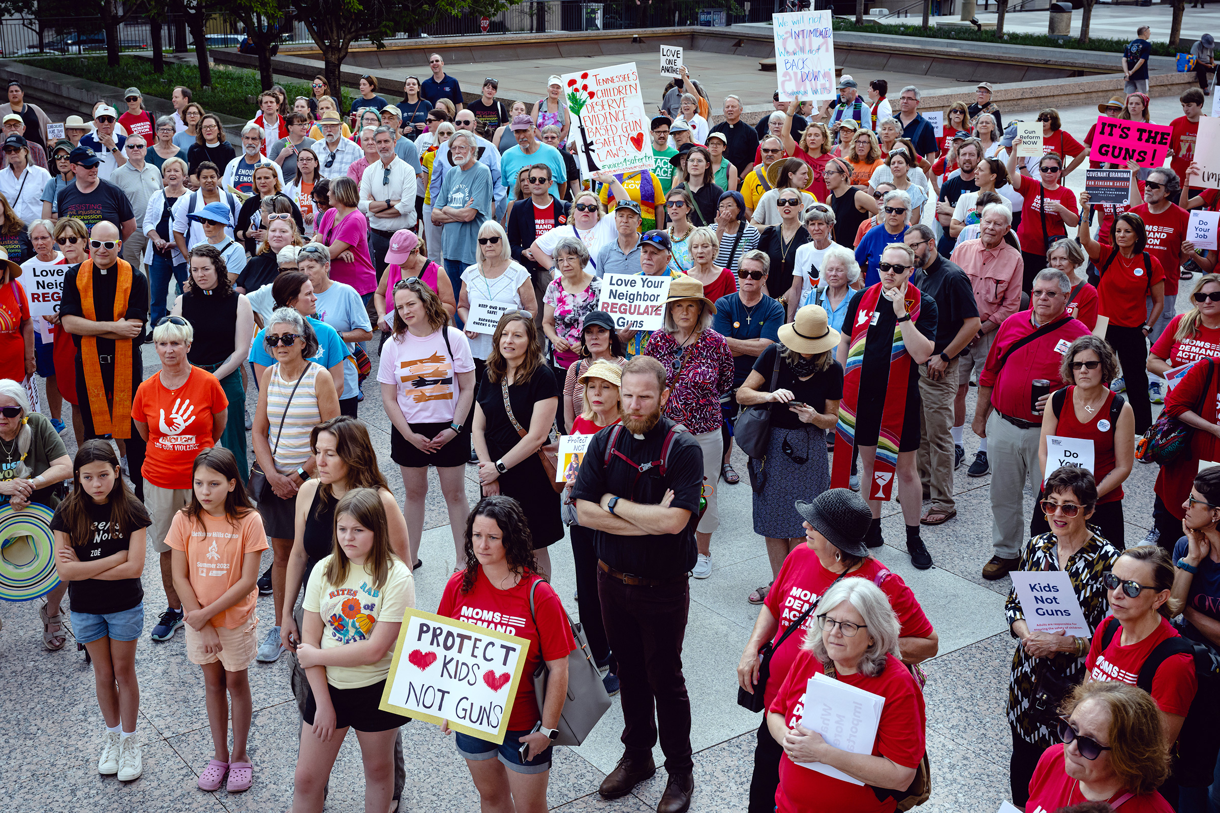 Rejecting Safety Amendments, TN GOP Passes Bill Allowing Handguns for Teachers - Vimarsana News