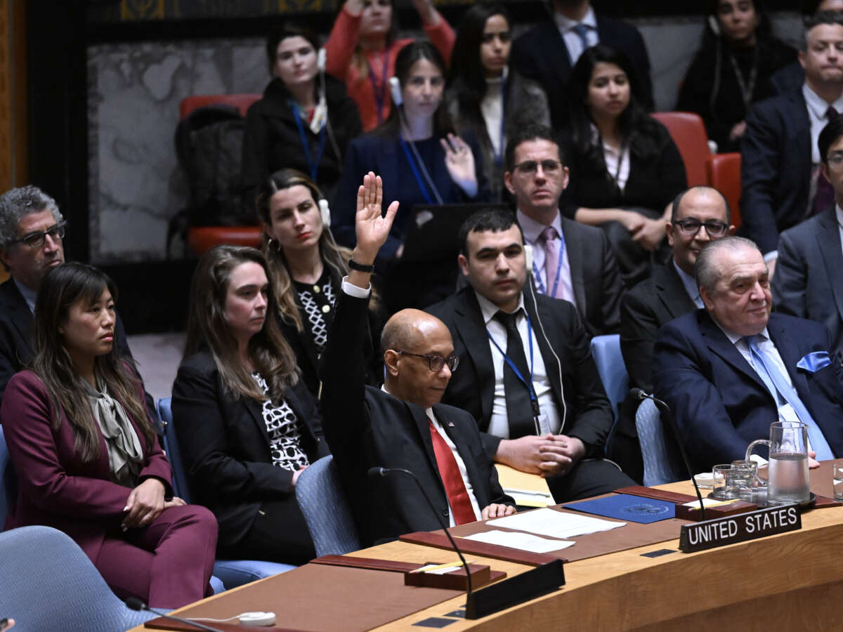 US Vetoes Palestine’s Bid to Become a Full Member of the UN