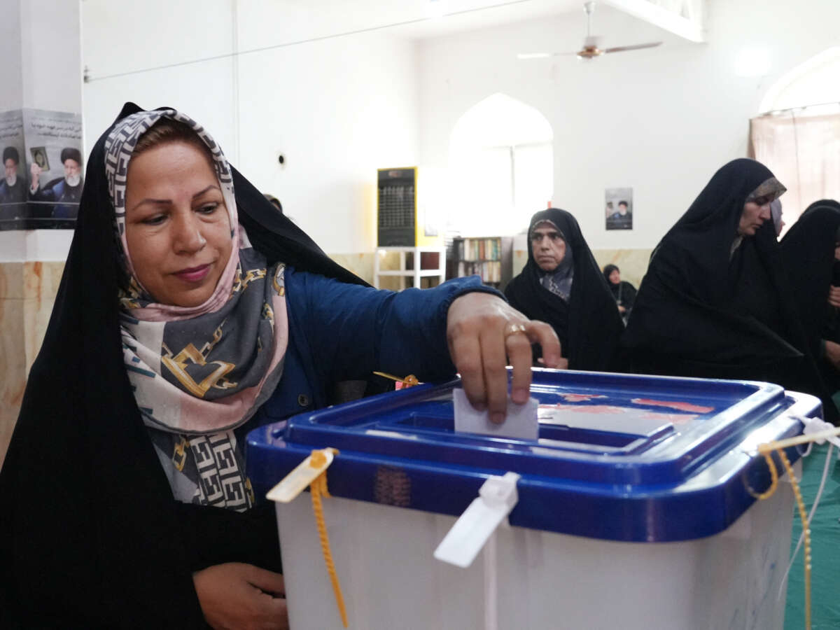 Iranian Presidential Elections Head to Runoff With Reformist Narrowly Leading