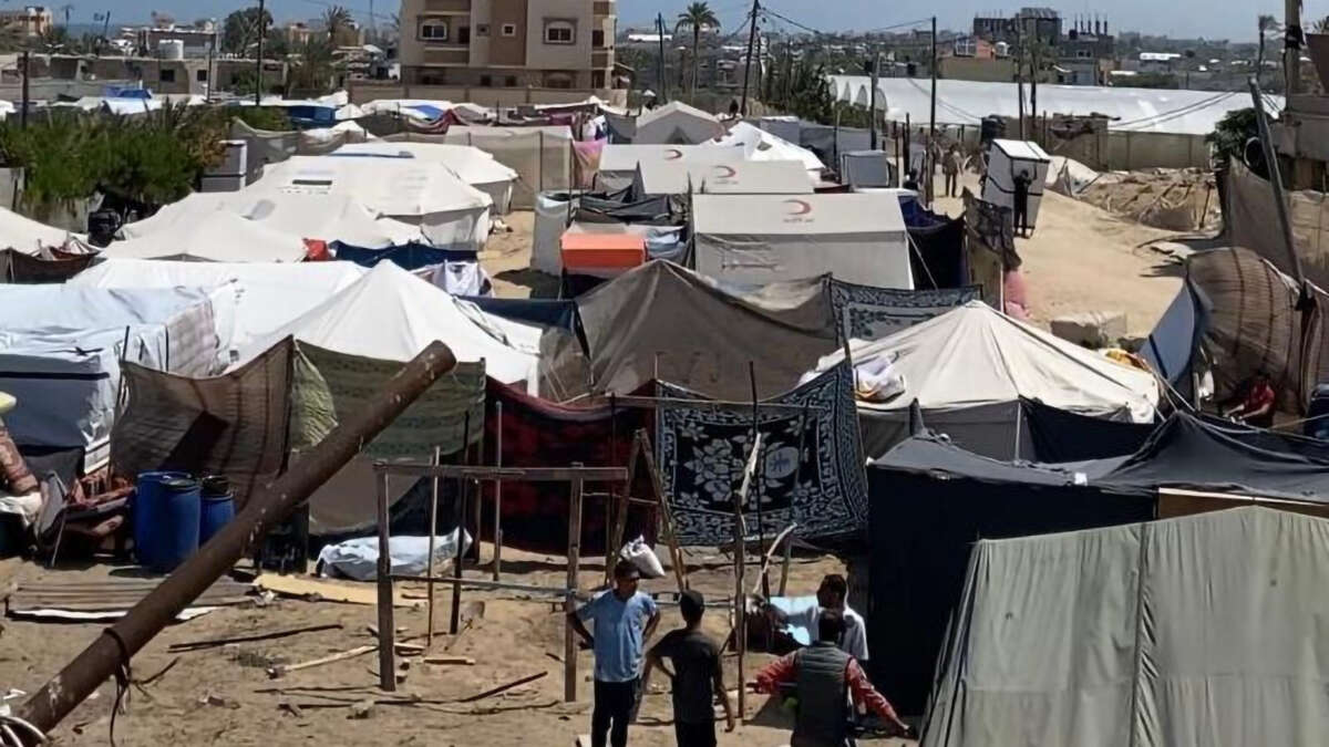 Everywhere you look in Aya Nashwan’s hometown of Rafah is a sea of tents. Thankfully, Ashwan and her family are able to live in her in-laws’ house in Deir al-Balah, in the middle of the Strip. Twenty people are living in that one house.